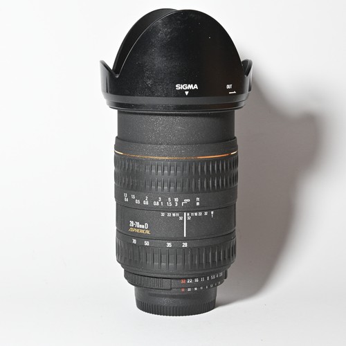 Sigma 70mmd 8 - 28-70mmd, f2.8